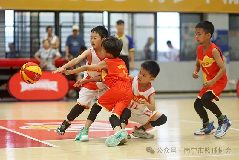 篮球教练如何制定总决赛的长期发展计划_1