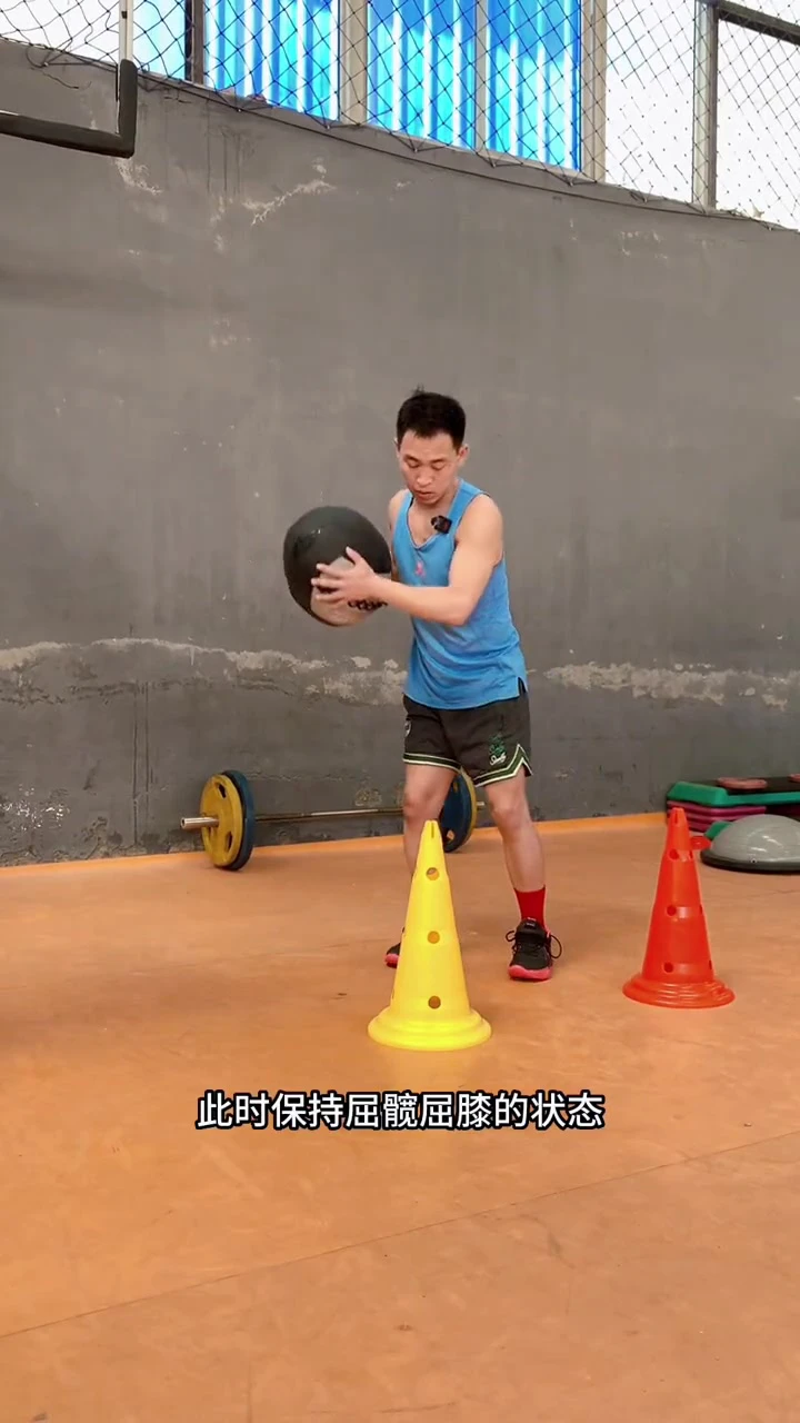 有哪些具体的篮球爆发力训练动作推荐？